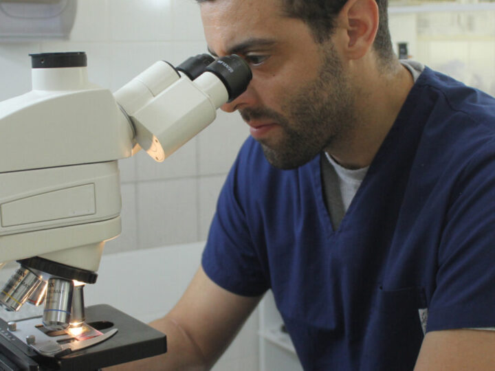 Bioquímico entrerriano representará al país en un congreso internacional de Microbiología