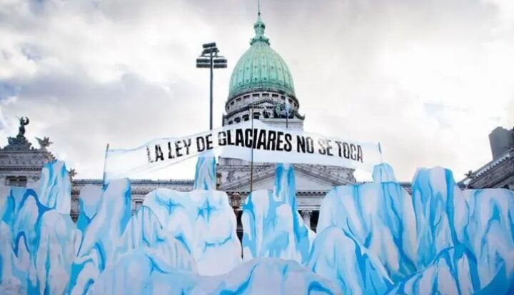 Los peligros de la ley que modifica la protección de los glaciares para favorecer la mineria