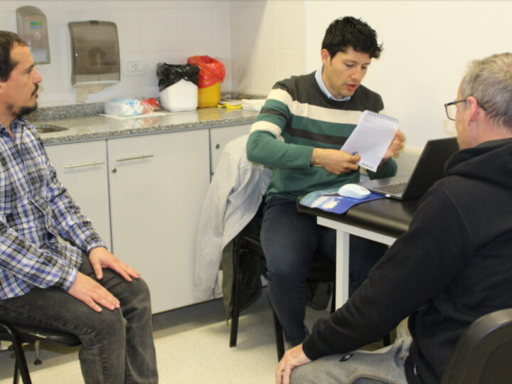 Investigadores de la FIUNER, el IBB y el Hospital de la Baxada evalúan una innovadora terapia para la artrosis de rodilla